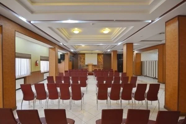 سالن کنفرانس هتل پارک سعدی شیراز